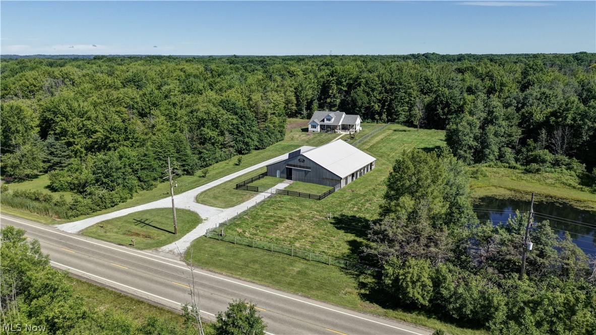 6841 Us 322 Windsor OH 44099