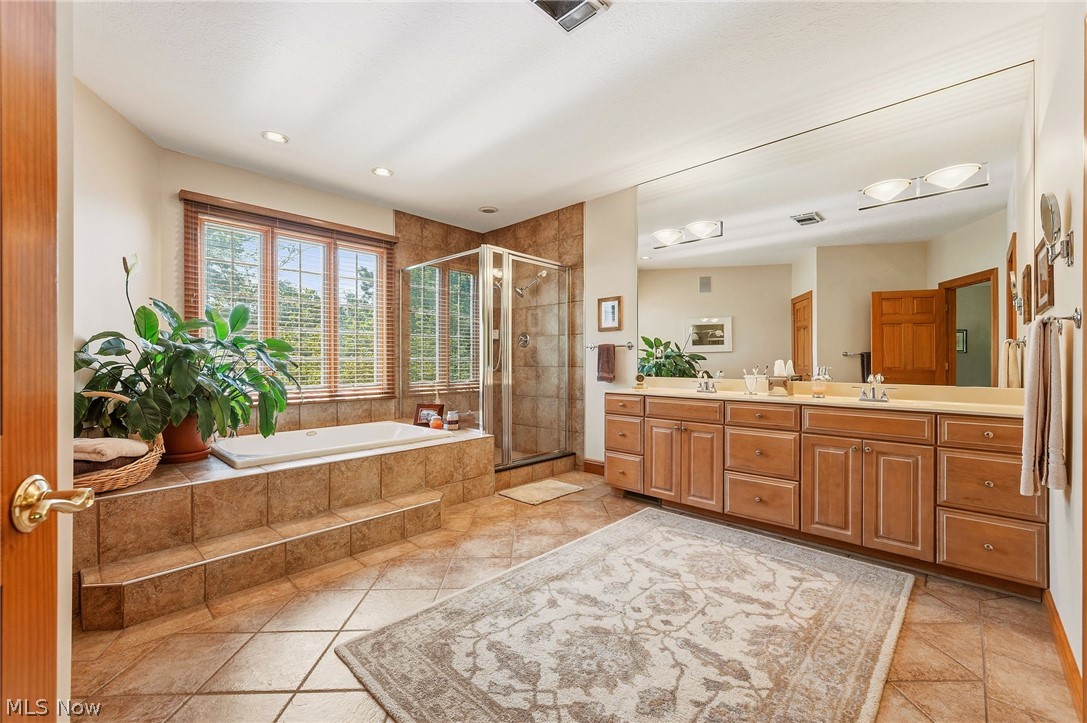 158 Boston Lake Drive Valley City OH 44280