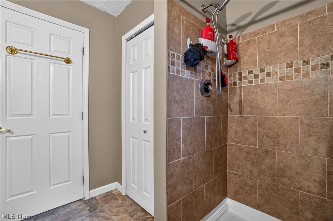 6017 Douglas Drive Madison OH 44057