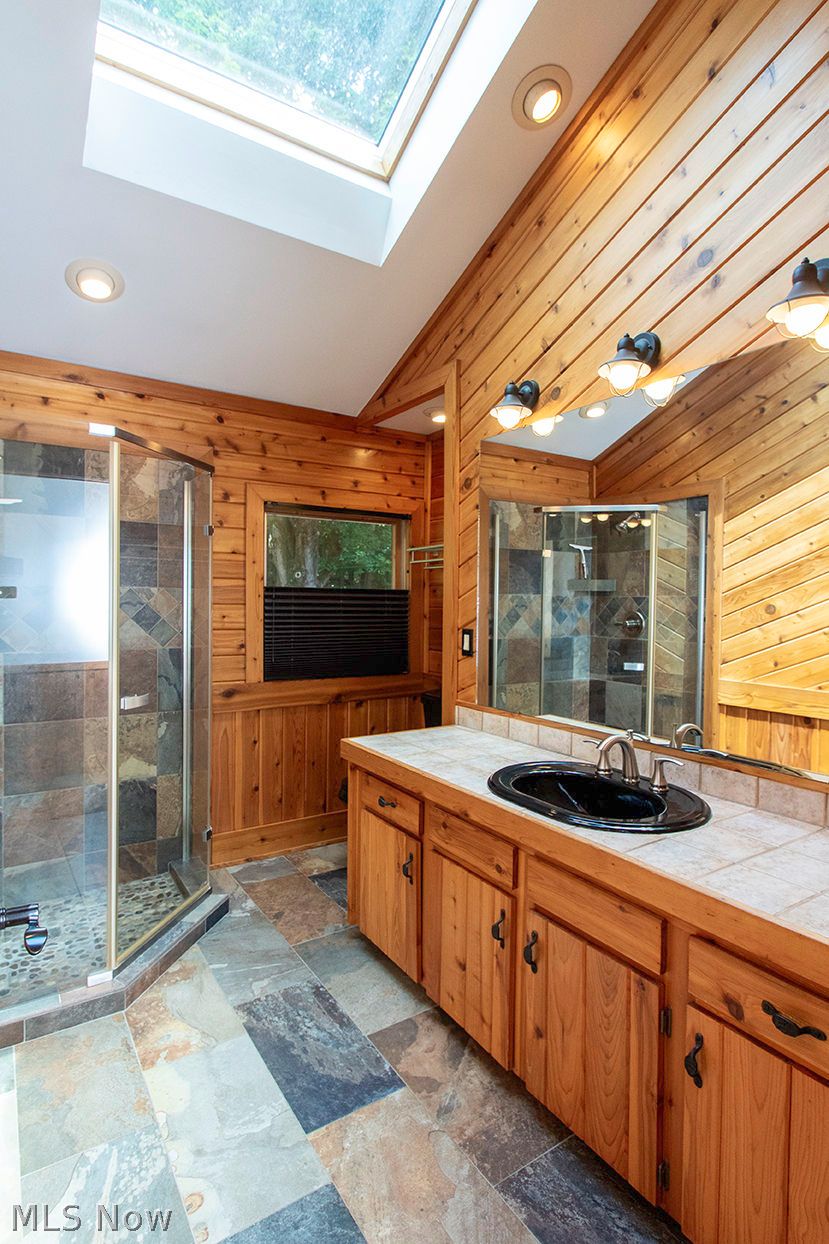 1308 Twp Road 1706 Ashland OH 44805