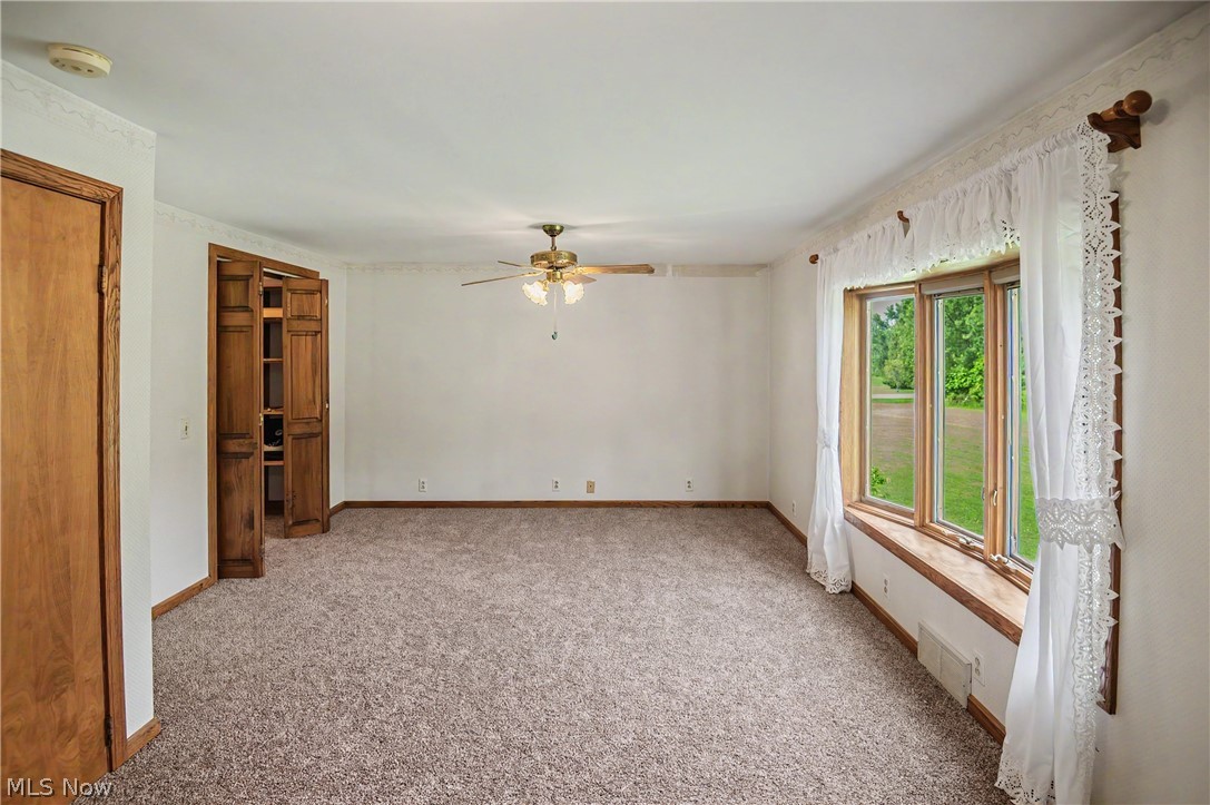 4647 Cooper Road Lowellville OH 44436