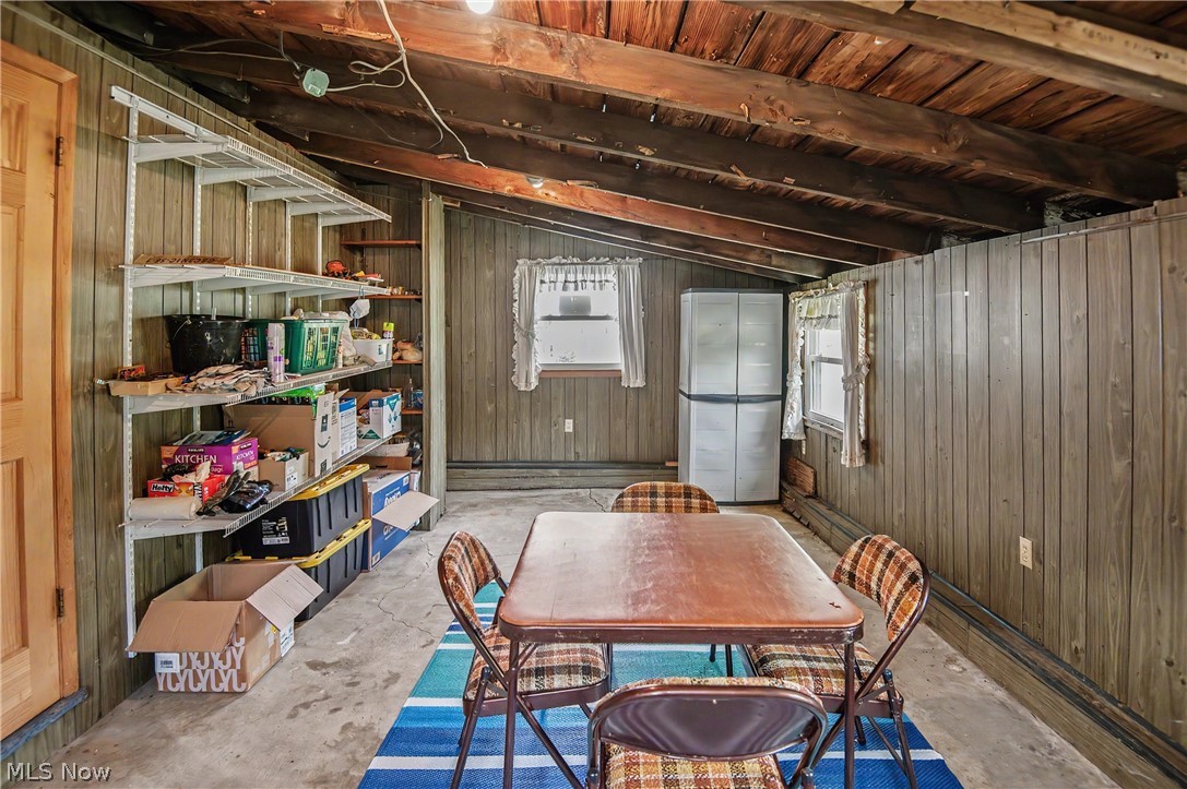 4647 Cooper Road Lowellville OH 44436