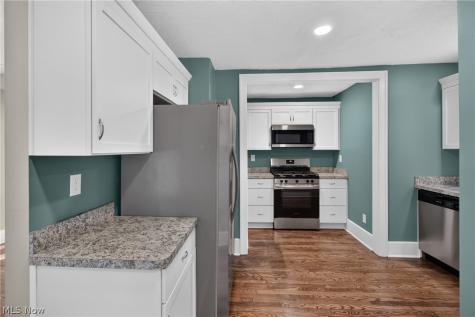 231 Erie Street Elyria OH 44035