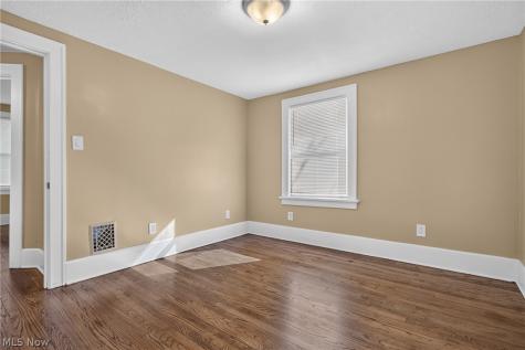 231 Erie Street Elyria OH 44035
