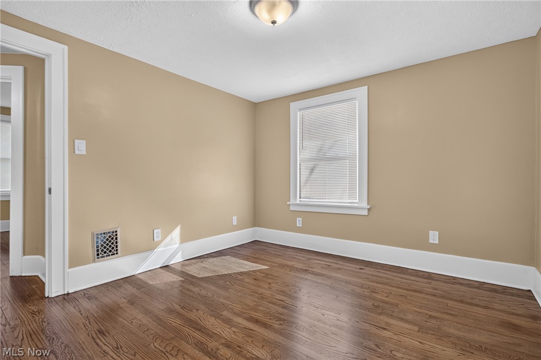 231 Erie Street Elyria OH 44035