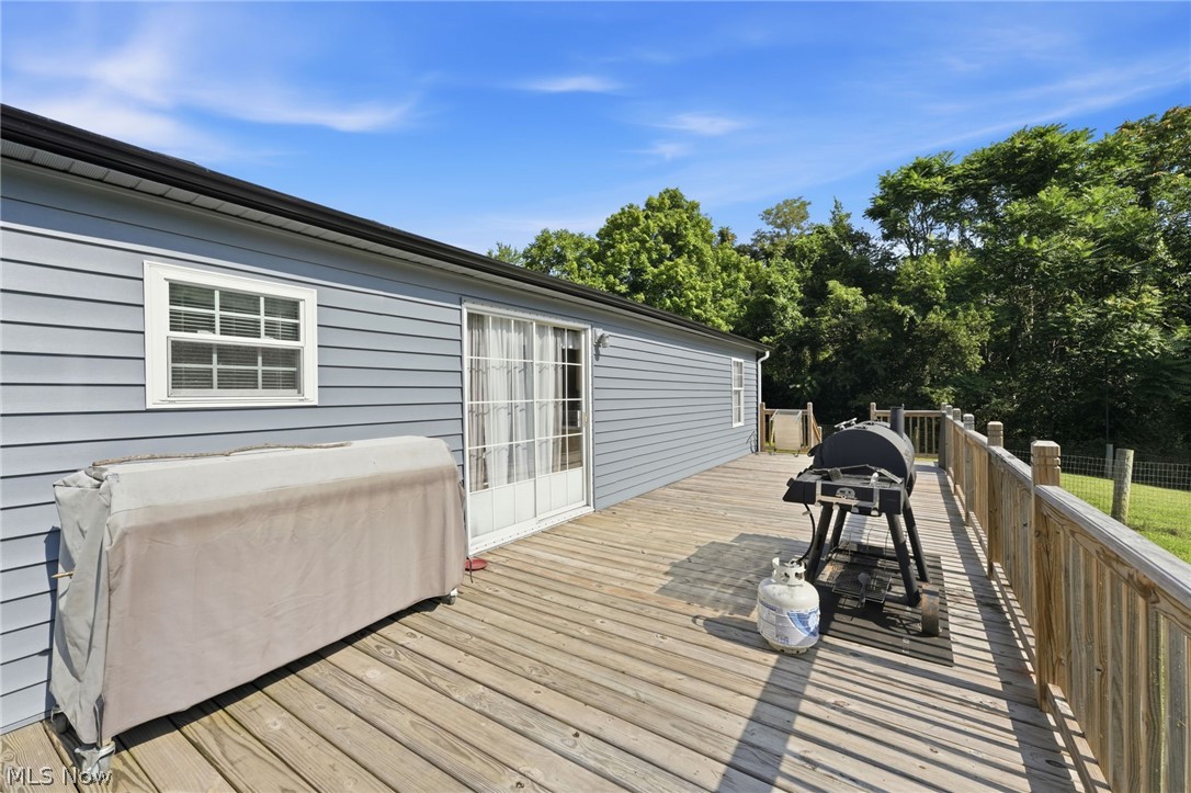 3706 State Route 13 SE Crooksville OH 43731