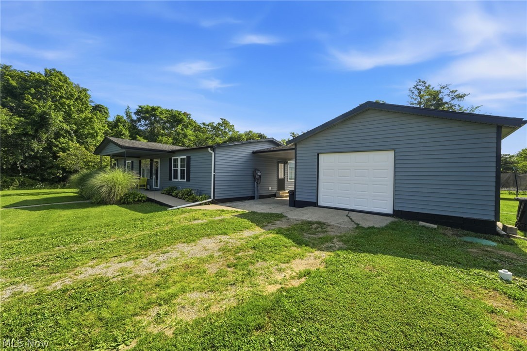 3706 State Route 13 SE Crooksville OH 43731