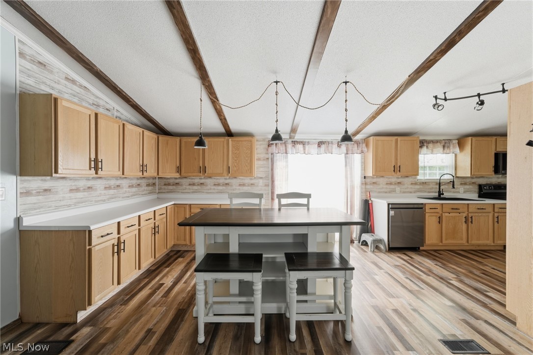 3706 State Route 13 SE Crooksville OH 43731