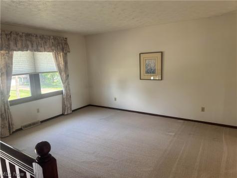 2370 Oak Trace Street Youngstown OH 44515