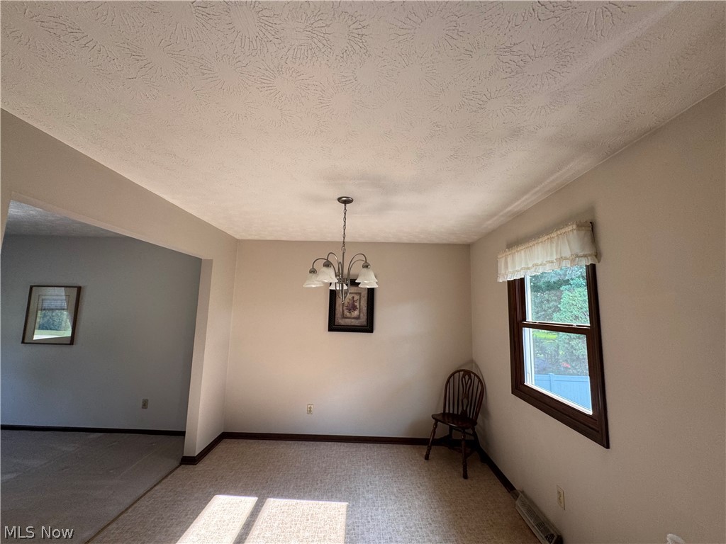 2370 Oak Trace Street Youngstown OH 44515
