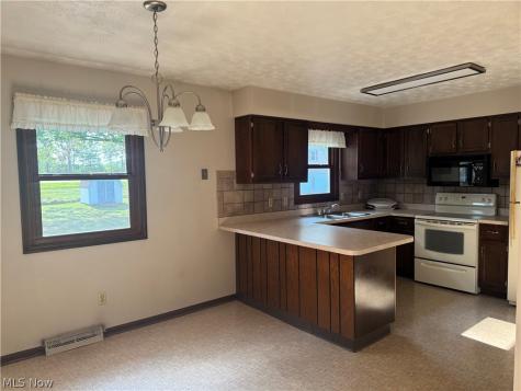 2370 Oak Trace Street Youngstown OH 44515