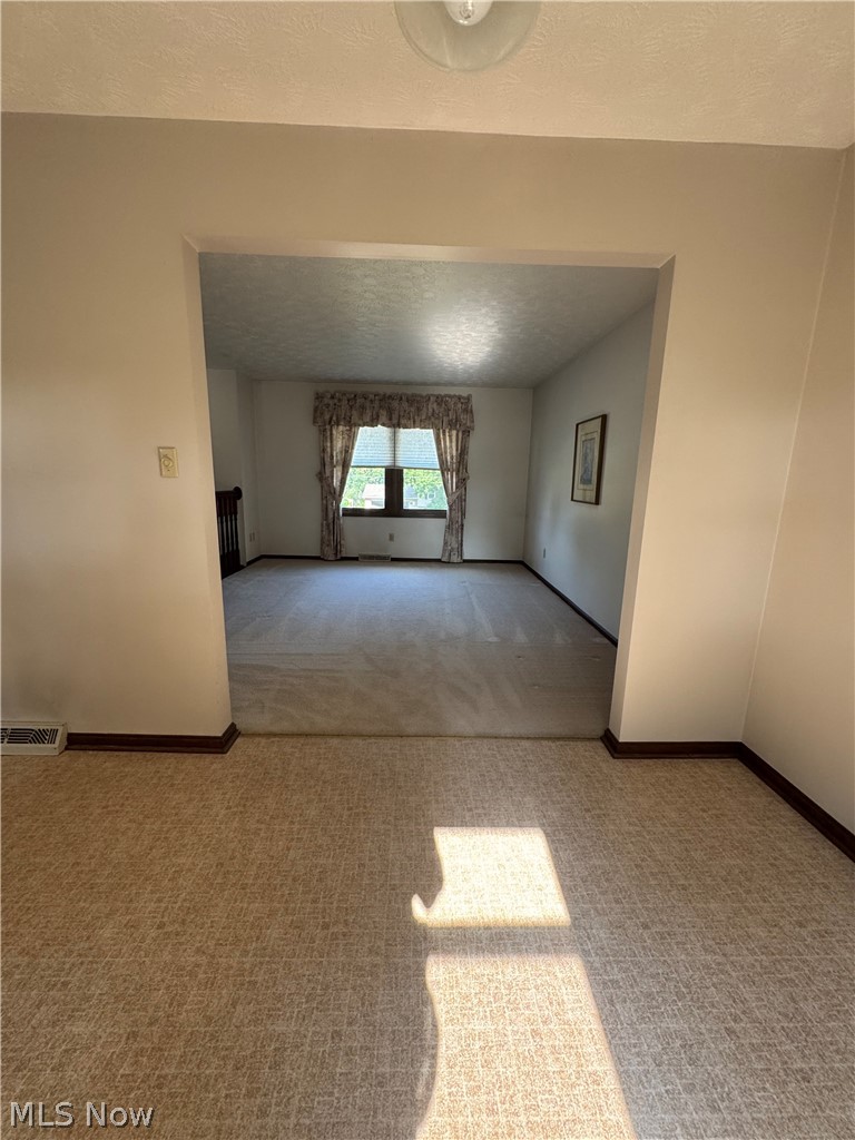 2370 Oak Trace Street Youngstown OH 44515