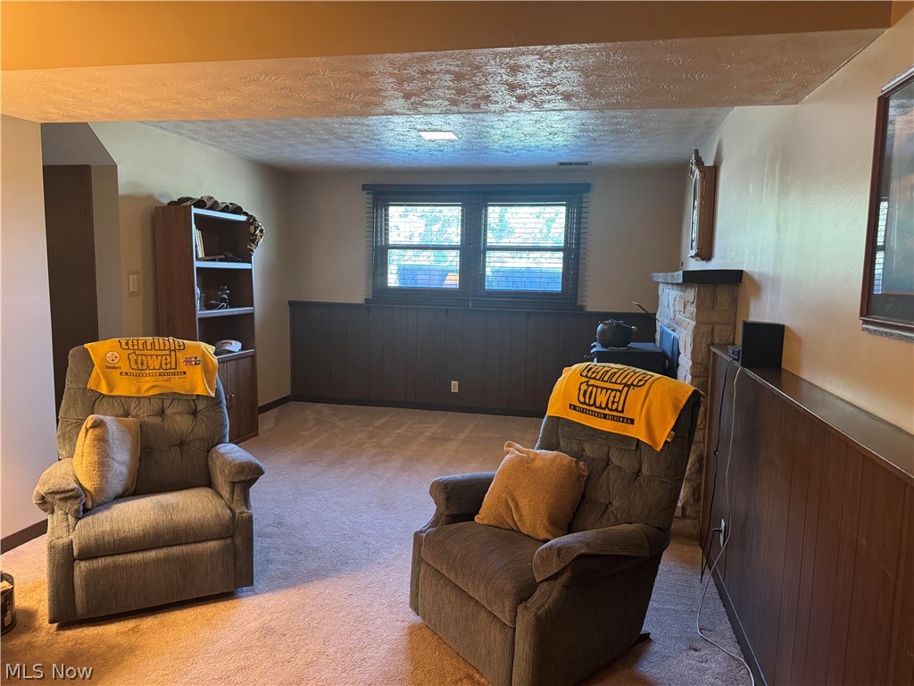 2370 Oak Trace Street Youngstown OH 44515