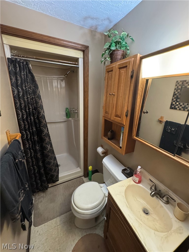 2370 Oak Trace Street Youngstown OH 44515