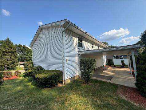 2370 Oak Trace Street Youngstown OH 44515