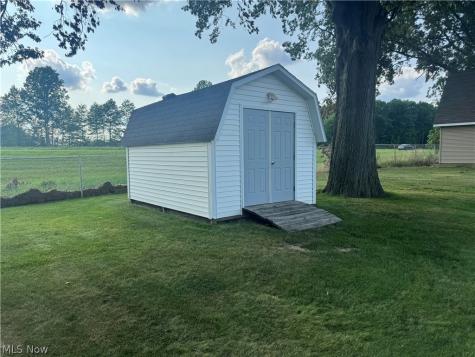 2370 Oak Trace Street Youngstown OH 44515