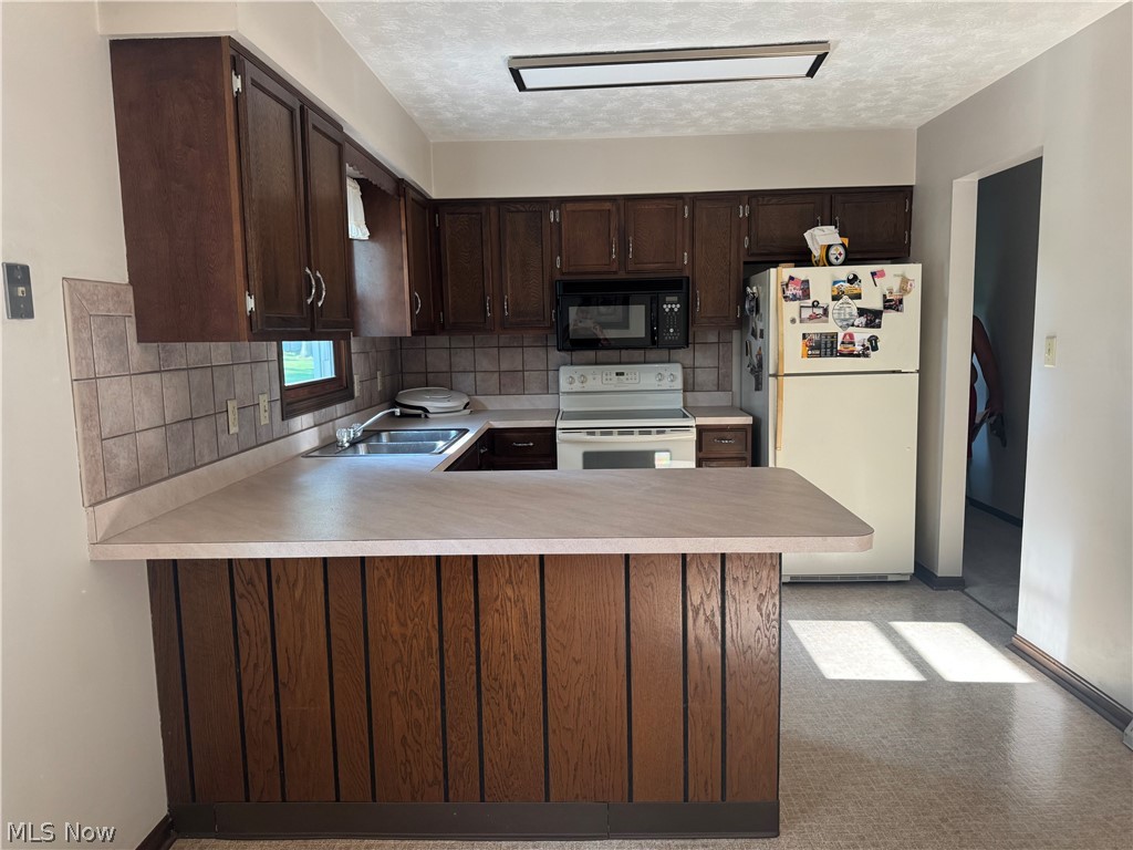 2370 Oak Trace Street Youngstown OH 44515