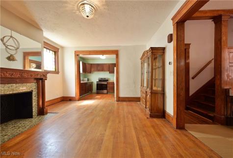 1362 W 61 Street Cleveland OH 44102