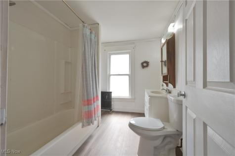 1362 W 61 Street Cleveland OH 44102