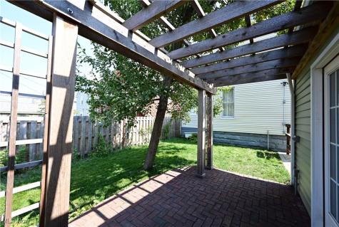 1362 W 61 Street Cleveland OH 44102