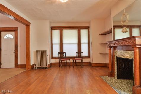 1362 W 61 Street Cleveland OH 44102