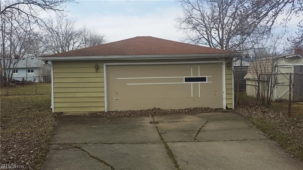 6574 Burton Drive Brook Park OH 44142
