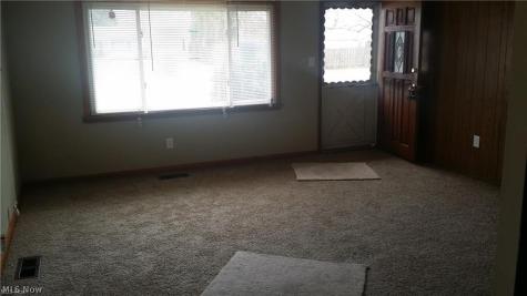 6574 Burton Drive Brook Park OH 44142