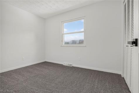 152 Kreiner Avenue Akron OH 44312