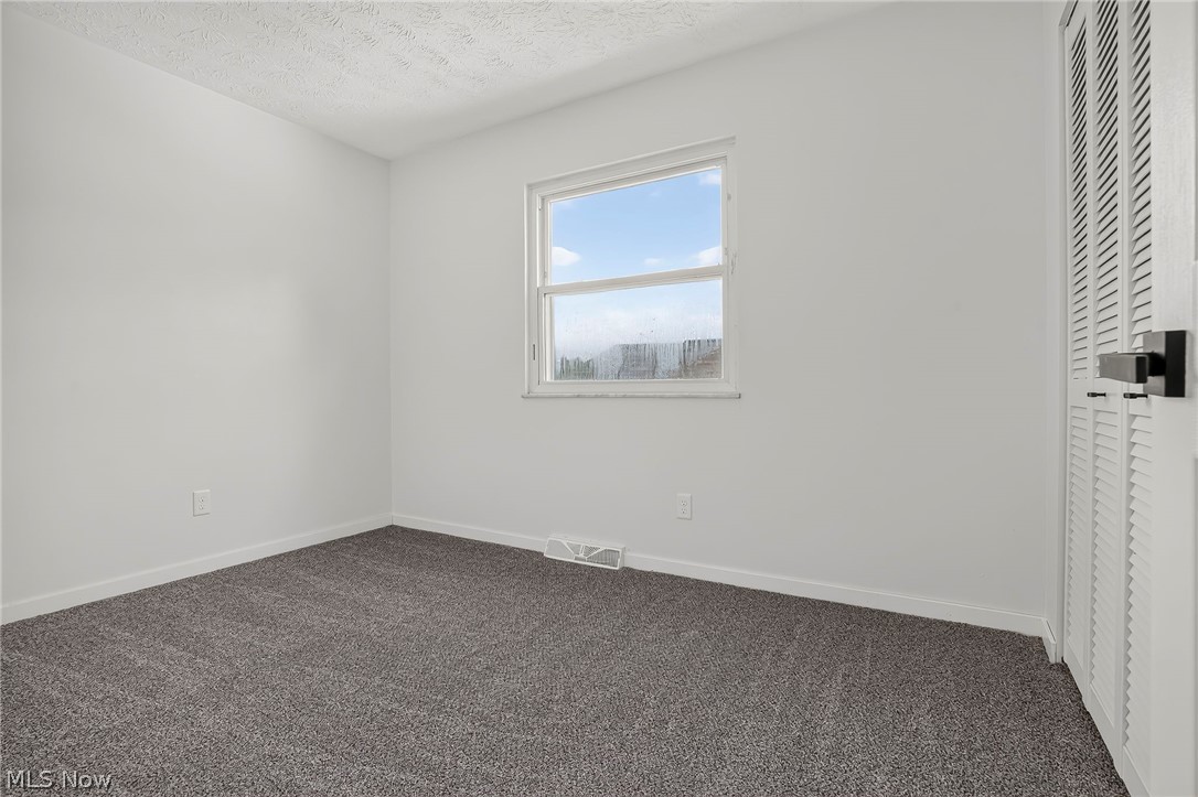 152 Kreiner Avenue Akron OH 44312