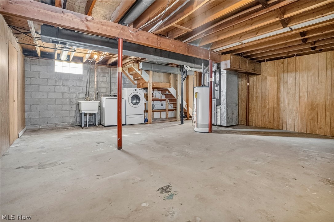 152 Kreiner Avenue Akron OH 44312