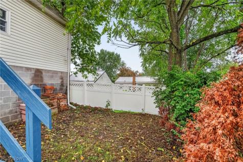 152 Kreiner Avenue Akron OH 44312