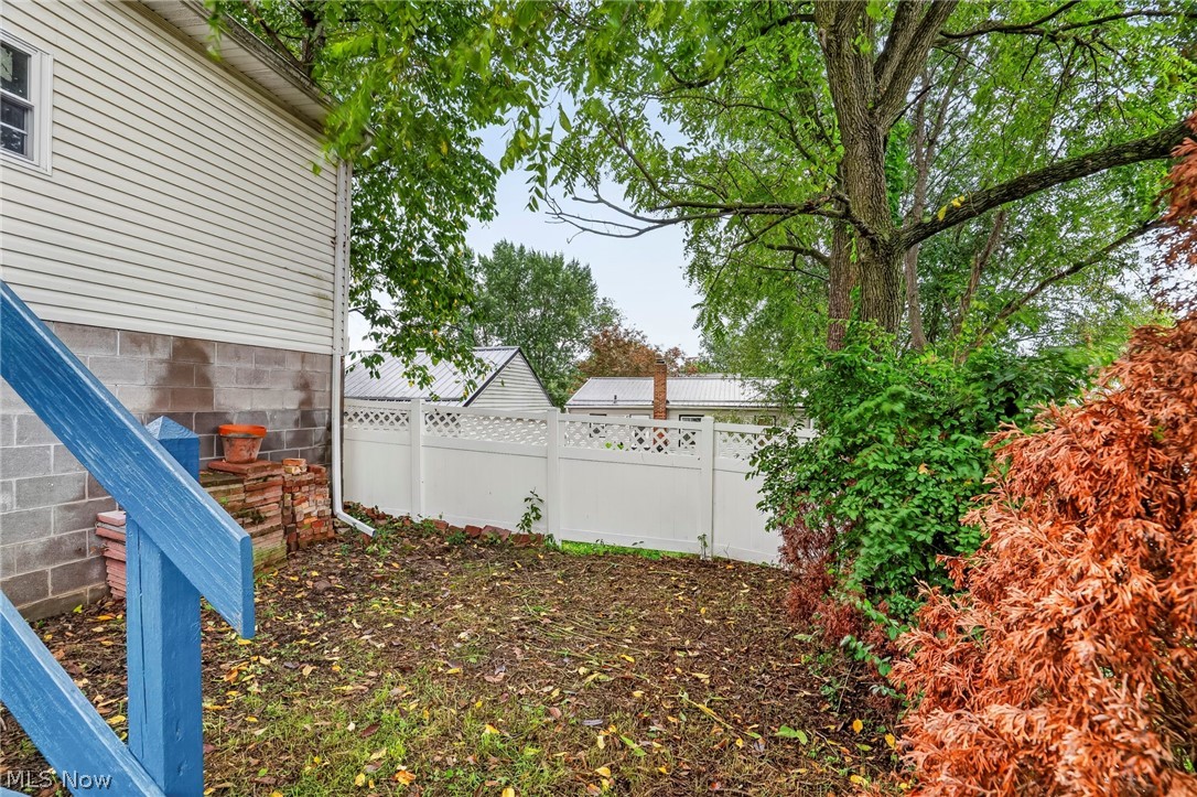 152 Kreiner Avenue Akron OH 44312
