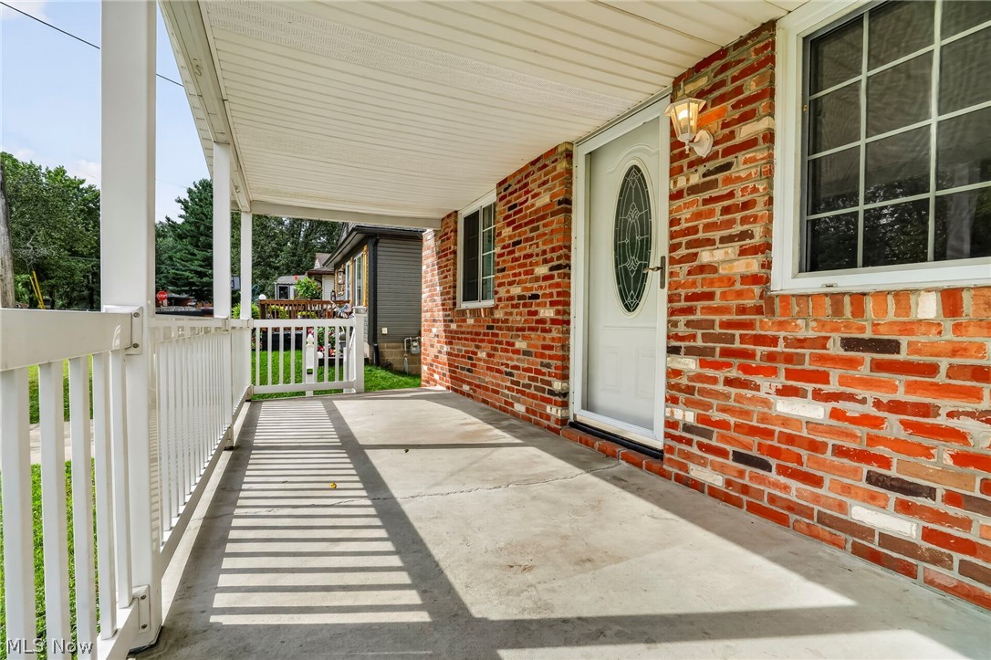 152 Kreiner Avenue Akron OH 44312