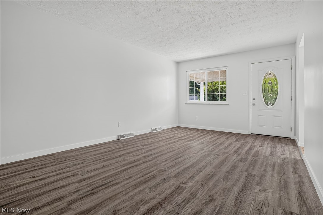 152 Kreiner Avenue Akron OH 44312