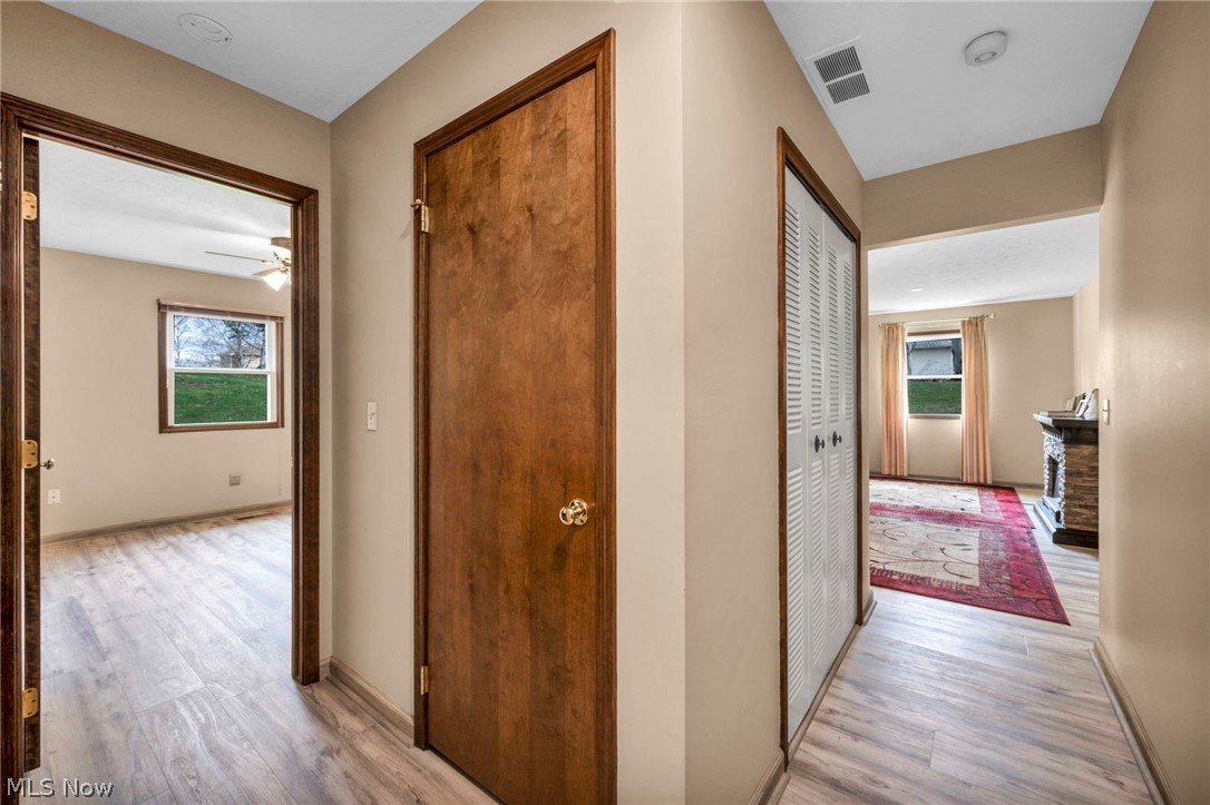 9841 Brookline Oval Strongsville OH 44136