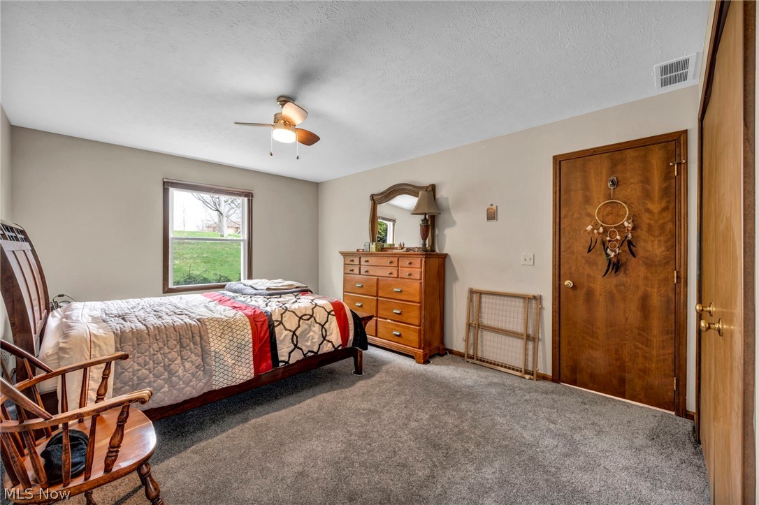 9841 Brookline Oval Strongsville OH 44136