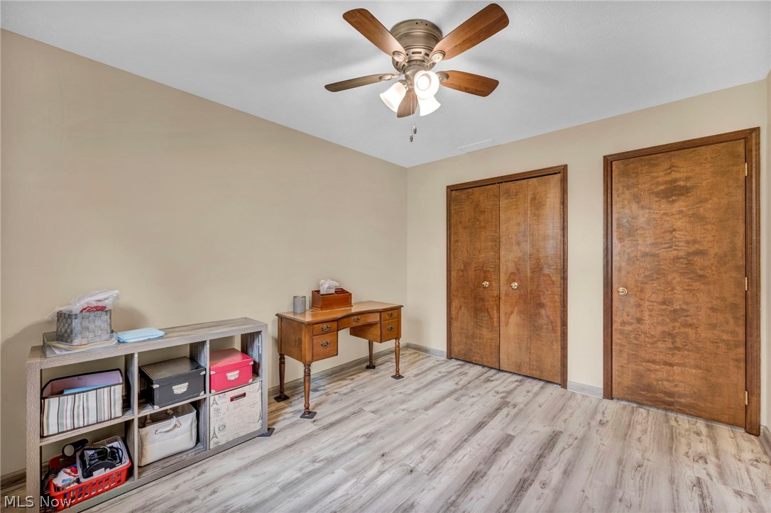 9841 Brookline Oval Strongsville OH 44136