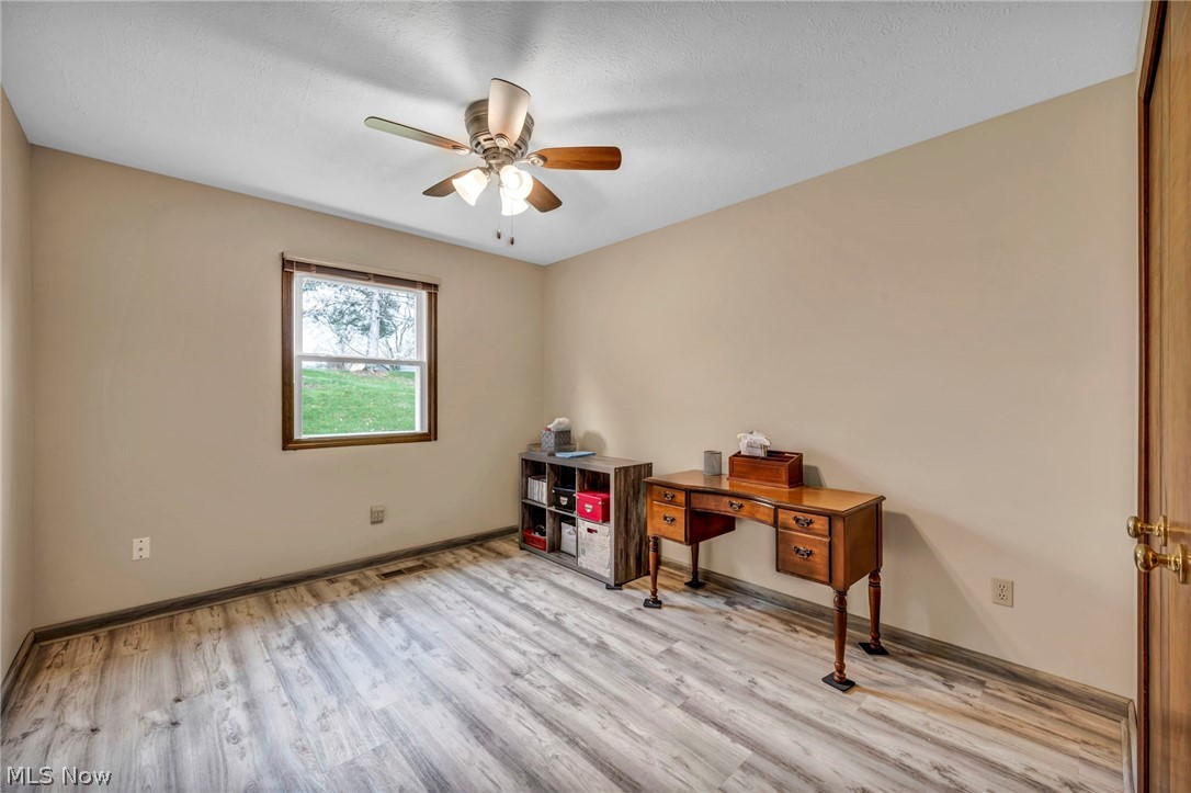 9841 Brookline Oval Strongsville OH 44136