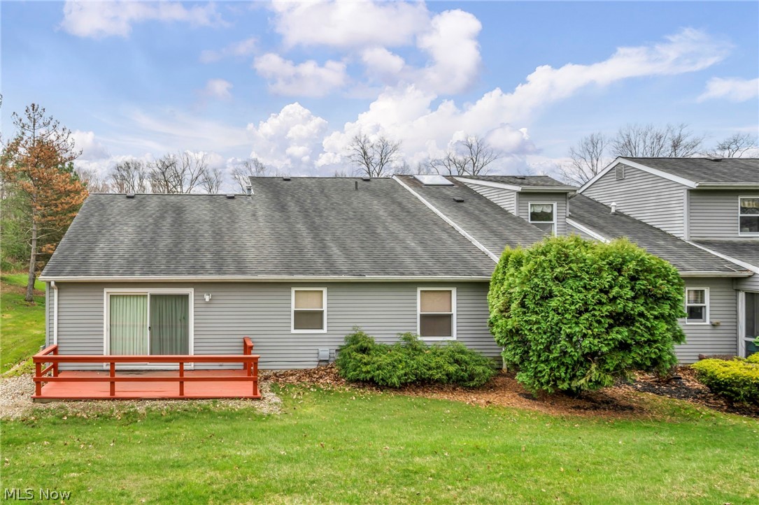 9841 Brookline Oval Strongsville OH 44136