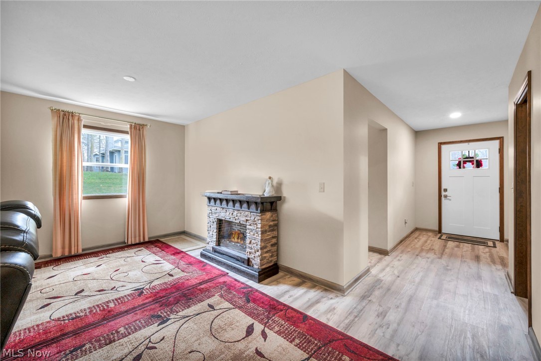 9841 Brookline Oval Strongsville OH 44136