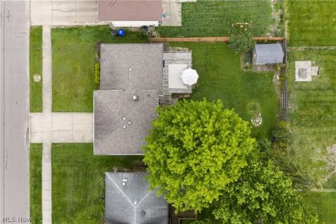 13665 Starlite Drive Brook Park OH 44142