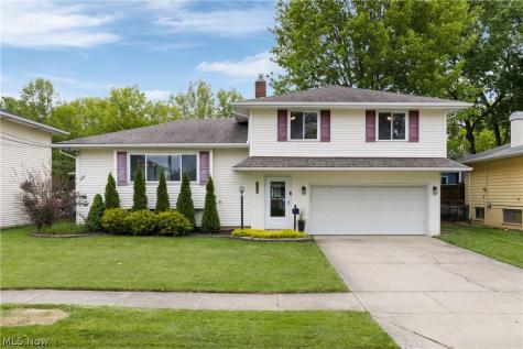 13665 Starlite Drive Brook Park OH 44142