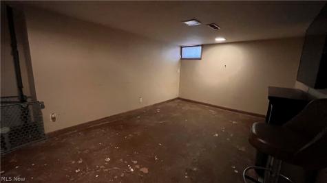 1766 Longwood Drive Mayfield Heights OH 44124