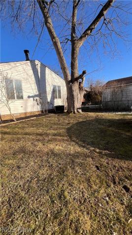 1766 Longwood Drive Mayfield Heights OH 44124
