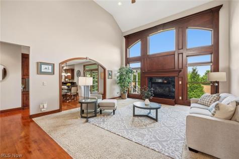 318 Edenmore Street Wadsworth OH 44281