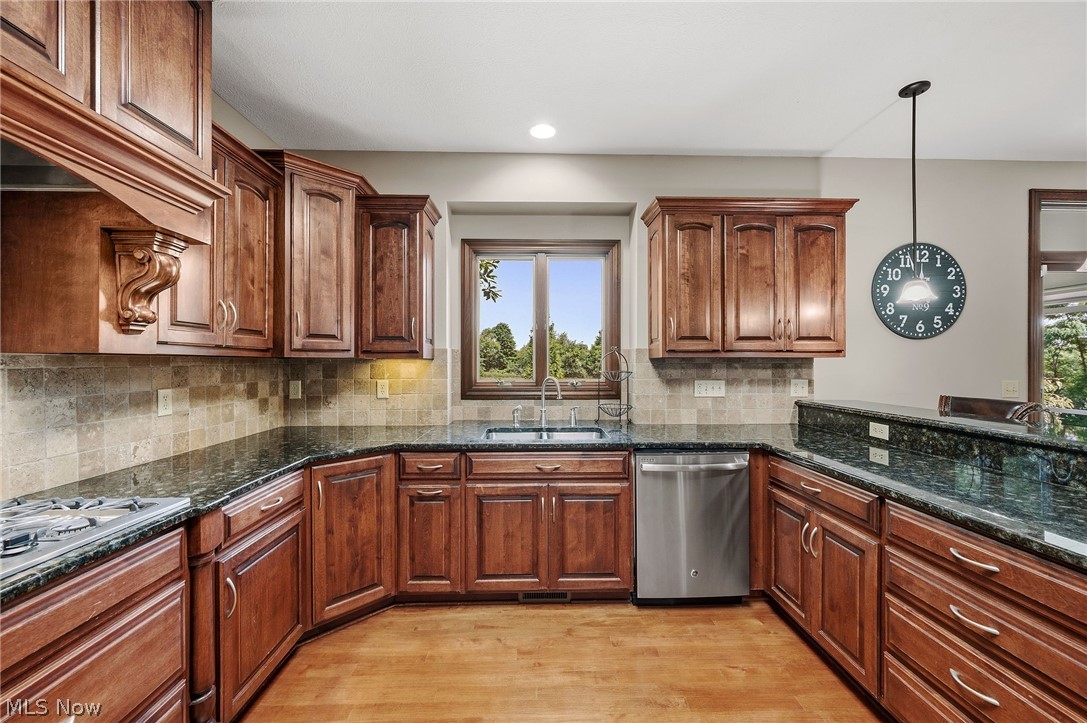 318 Edenmore Street Wadsworth OH 44281