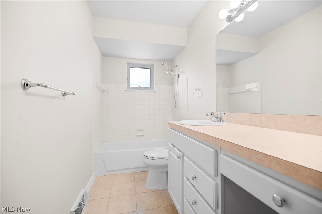 5928 Sweet Birch Drive Bedford Heights OH 44146