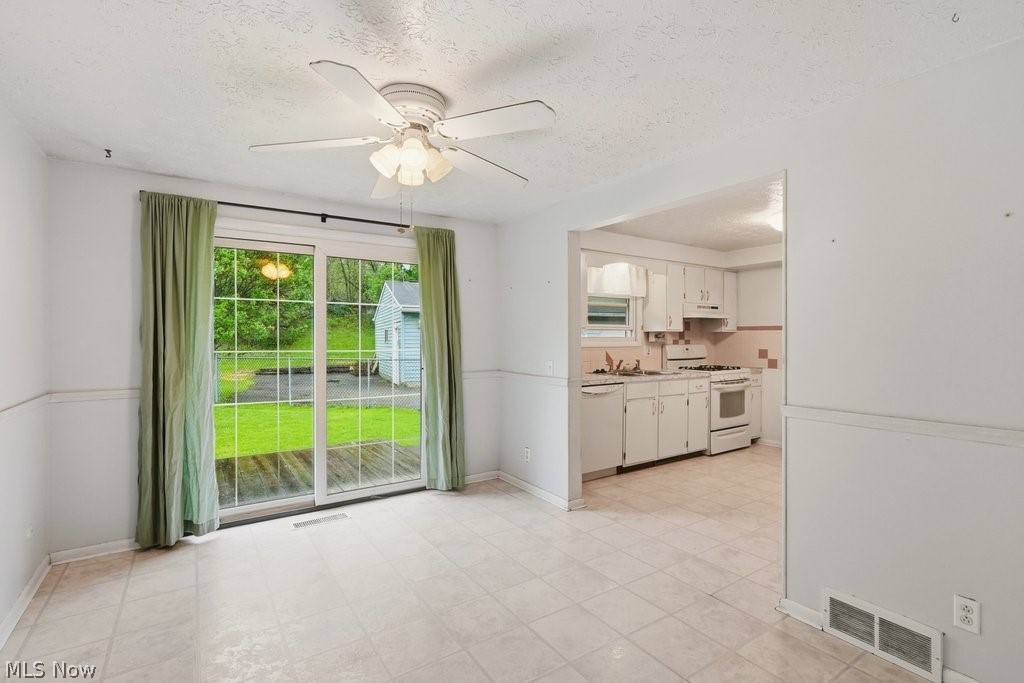 6160 Coyla Avenue NW Canal Fulton OH 44614