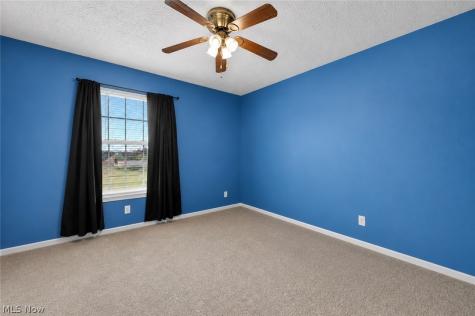 685 W Lake Street Ravenna OH 44266