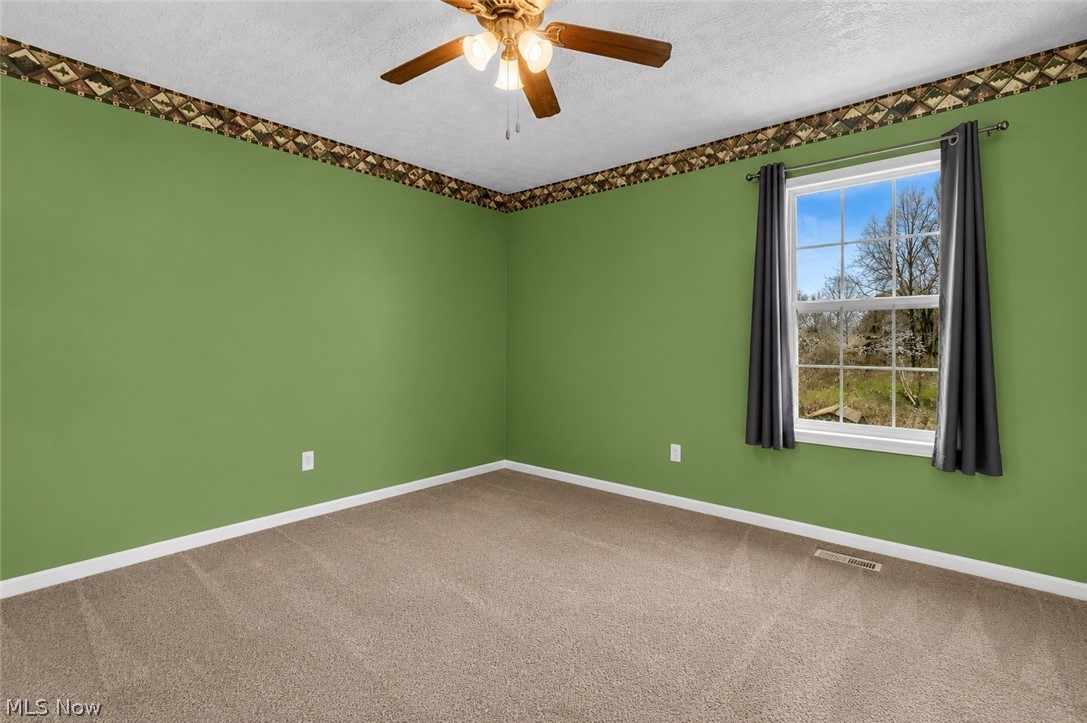 685 W Lake Street Ravenna OH 44266